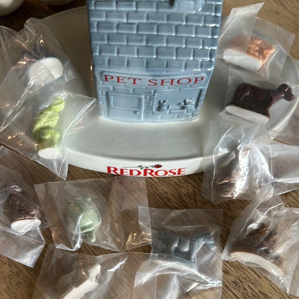 11 pc Red Rose tea England ceramic Pet Shop and Figurine Collection sealed NEW - Picture 2 of 12